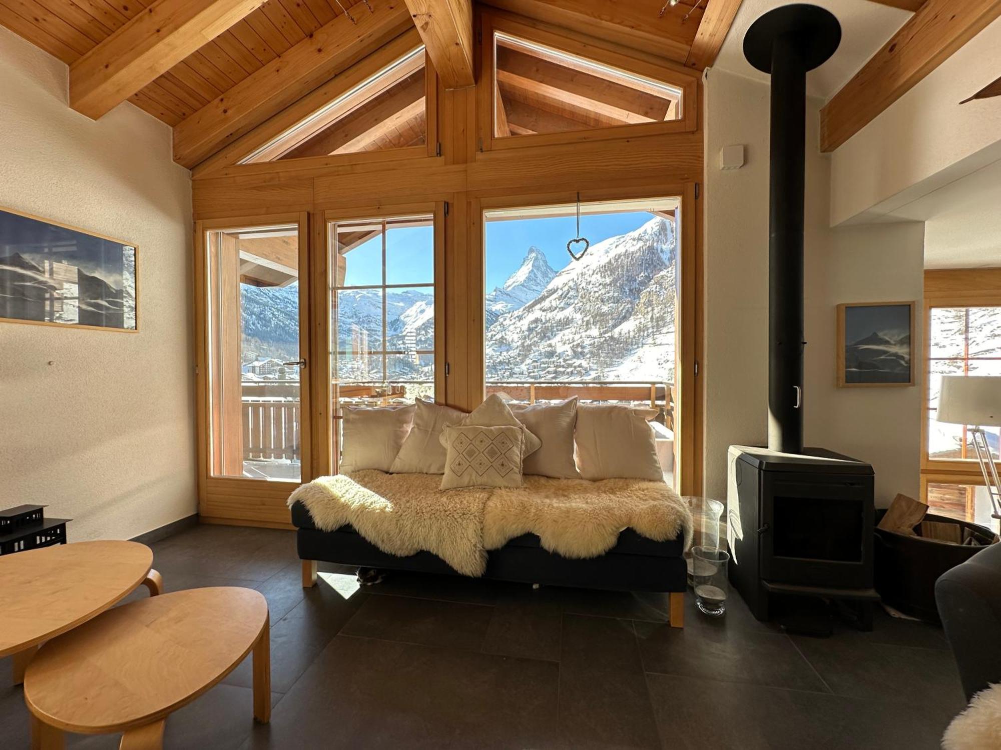 Modern Self-Catering Apartment With Matterhorn Views Zermatt Buitenkant foto