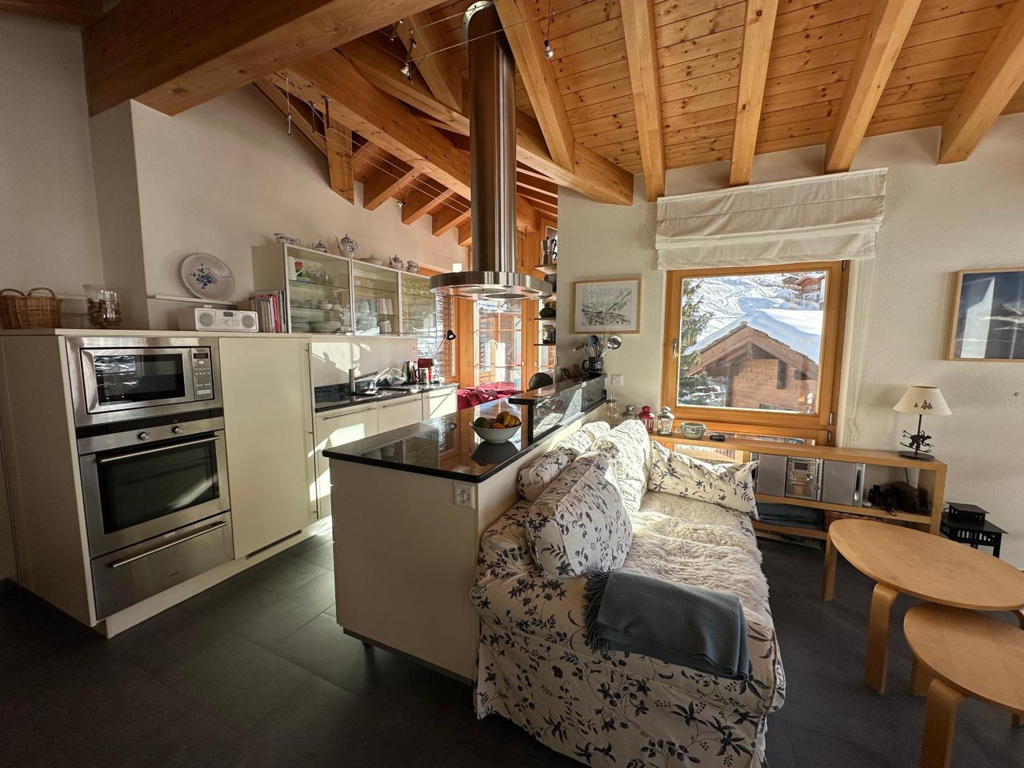 Modern Self-Catering Apartment With Matterhorn Views Zermatt Buitenkant foto