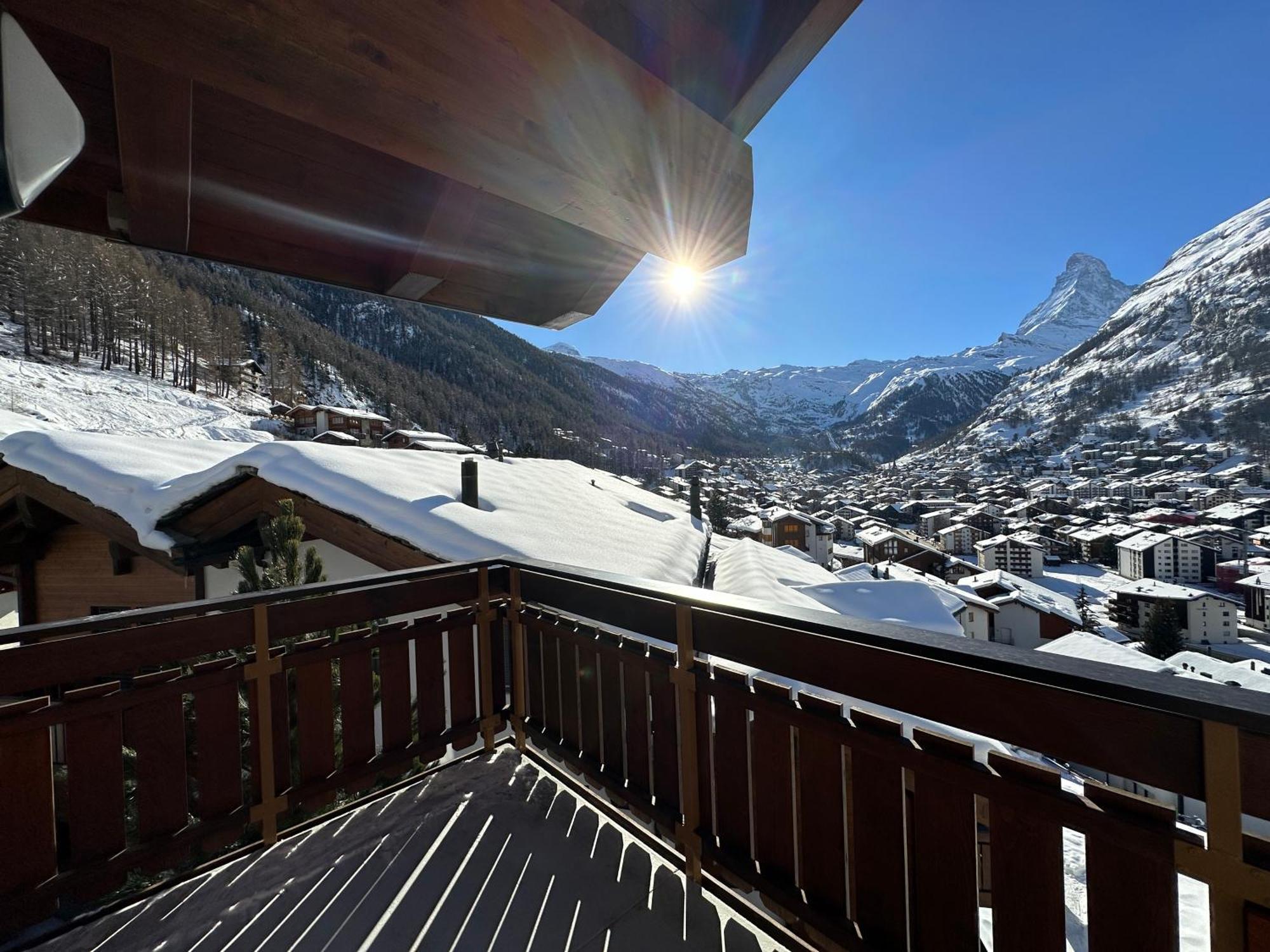 Modern Self-Catering Apartment With Matterhorn Views Zermatt Buitenkant foto