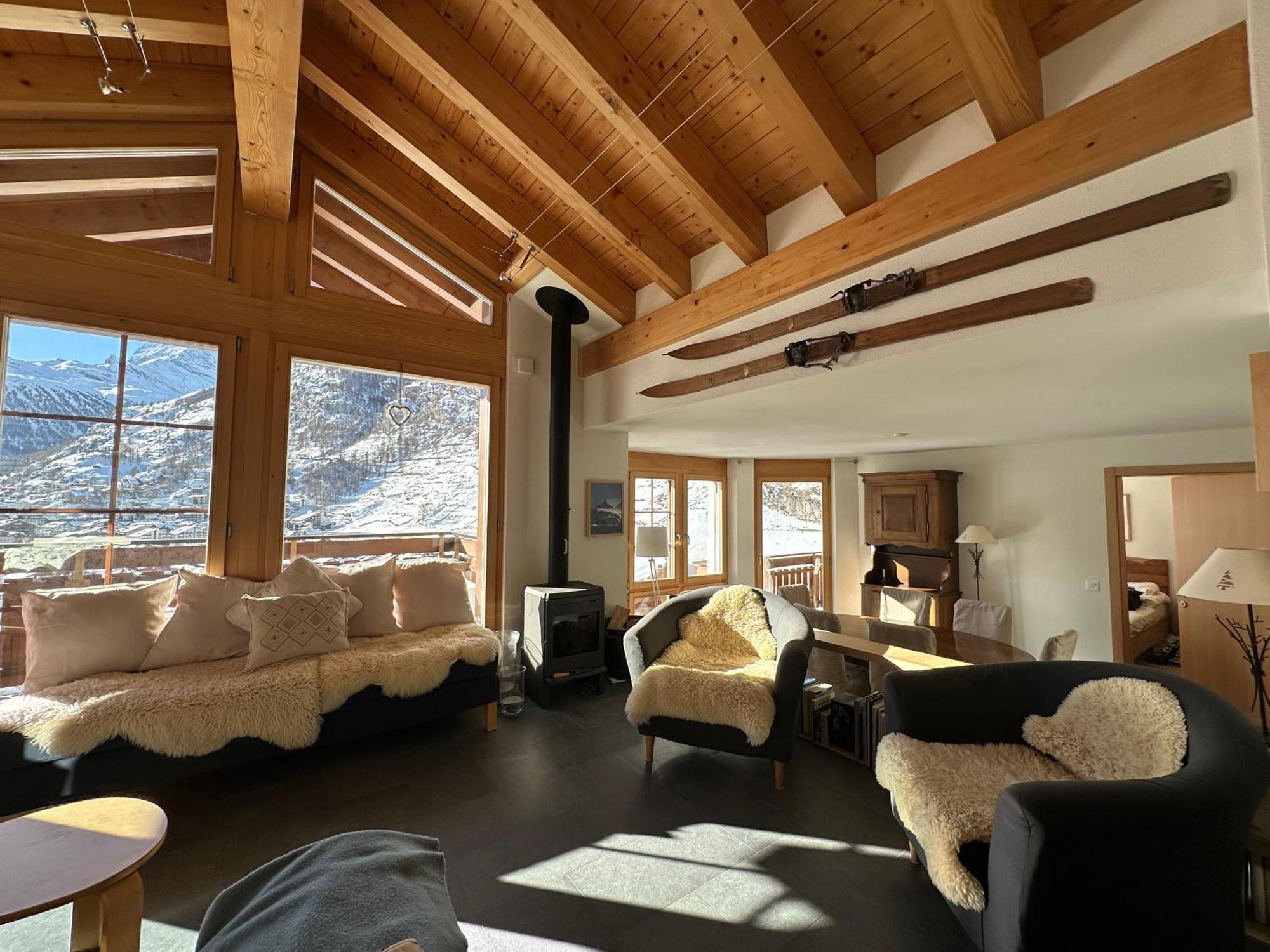 Modern Self-Catering Apartment With Matterhorn Views Zermatt Buitenkant foto
