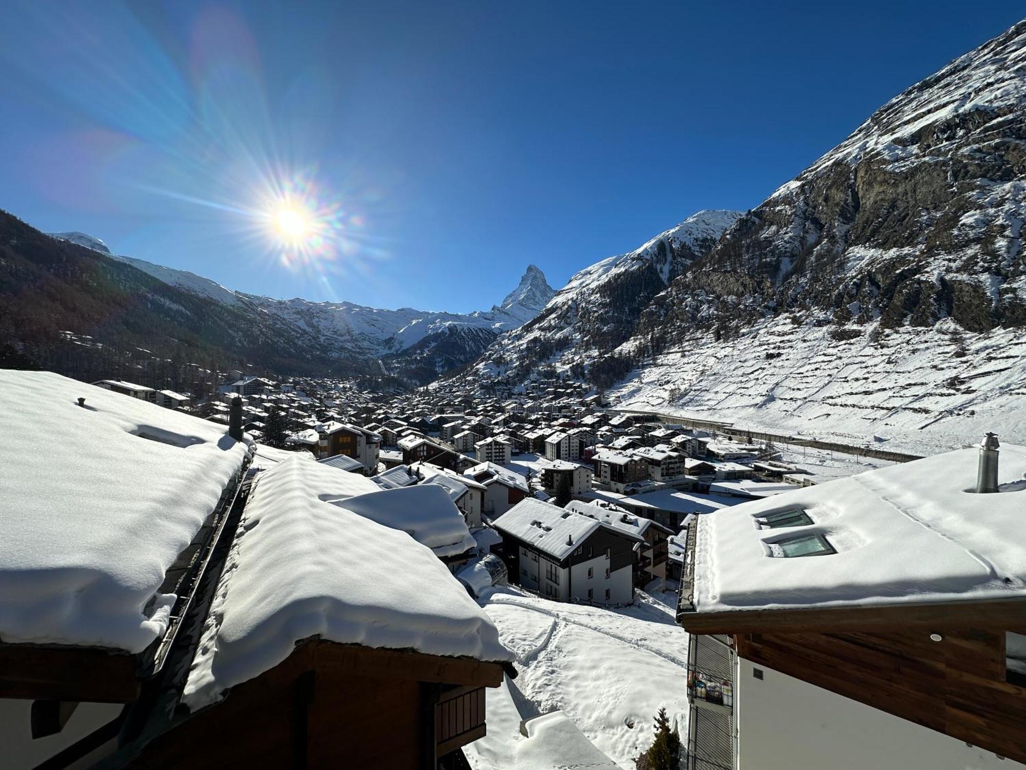 Modern Self-Catering Apartment With Matterhorn Views Zermatt Buitenkant foto