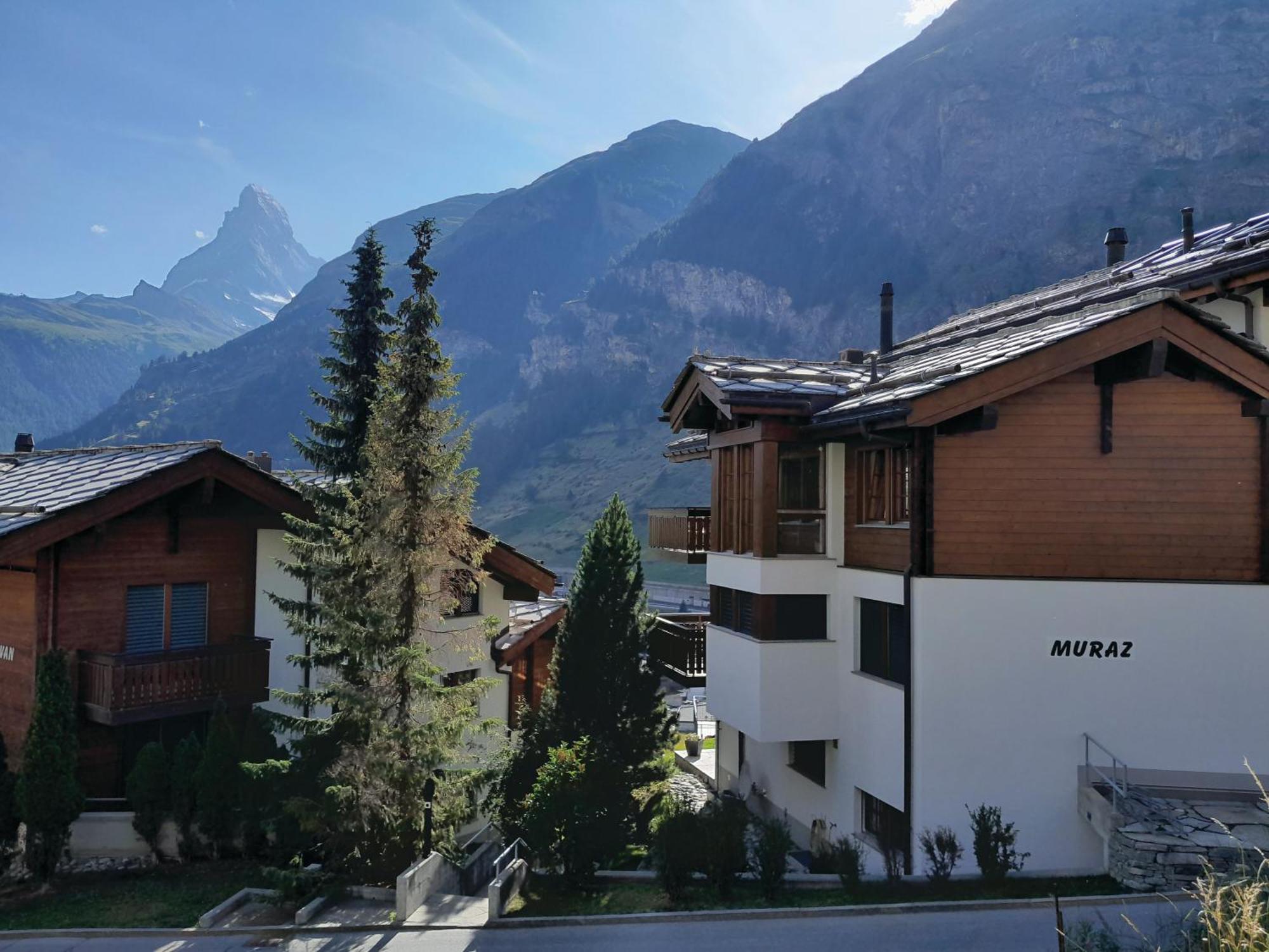 Modern Self-Catering Apartment With Matterhorn Views Zermatt Buitenkant foto